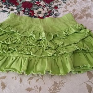 Toddlers skort green size small